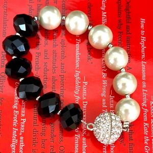 Pearl and bead bracelet | magnetic clasp